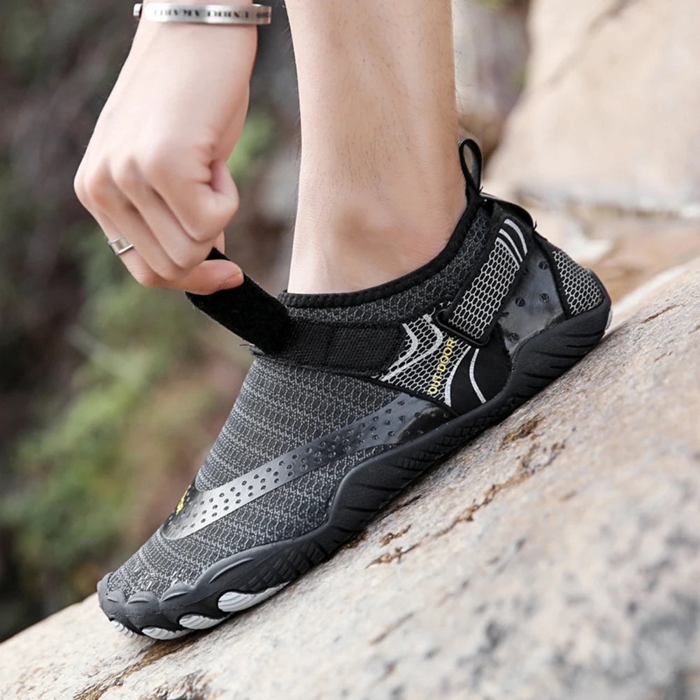 Men's and Women's beach swimming shoes /quick-drying aqua shoes